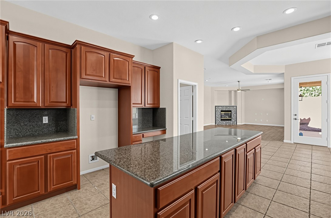 7308 Buttons Ridge Drive Property Photo 10