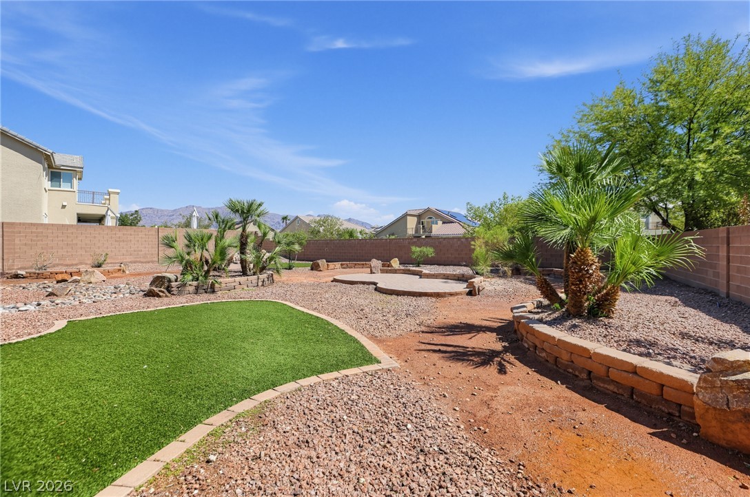 7308 Buttons Ridge Drive Property Photo 28
