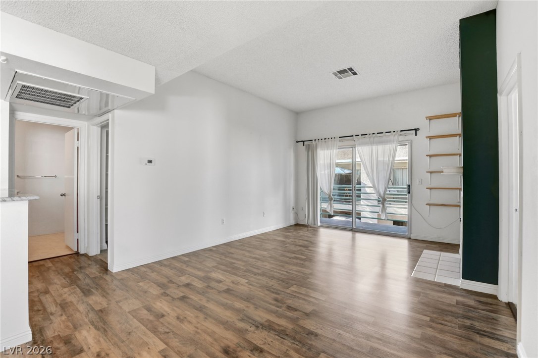 7100 Pirates Cove Road 2080 Property Photo 4