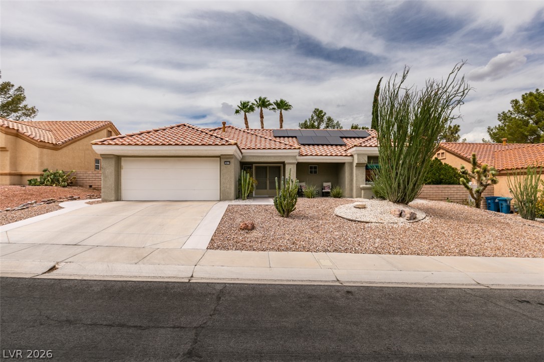 2817 Lotus Hill Drive Property Photo 1