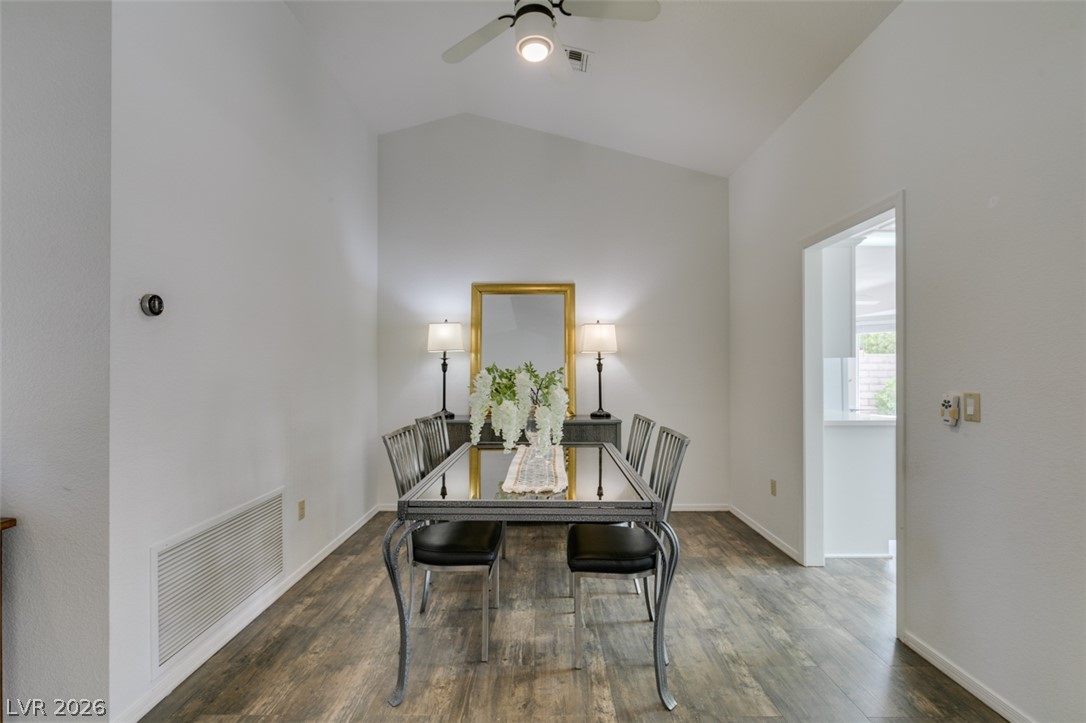 2817 Lotus Hill Drive Property Photo 6