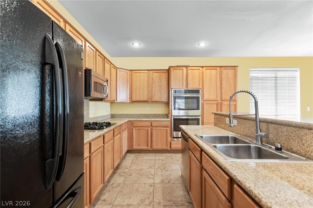 5656 Almocita Court Property Photo 3