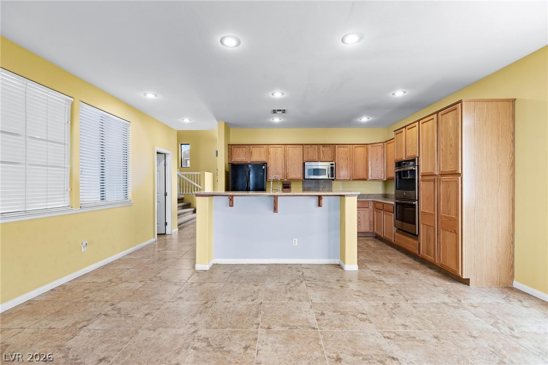 5656 Almocita Court Property Photo 4