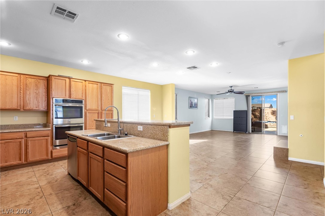5656 Almocita Court Property Photo 5