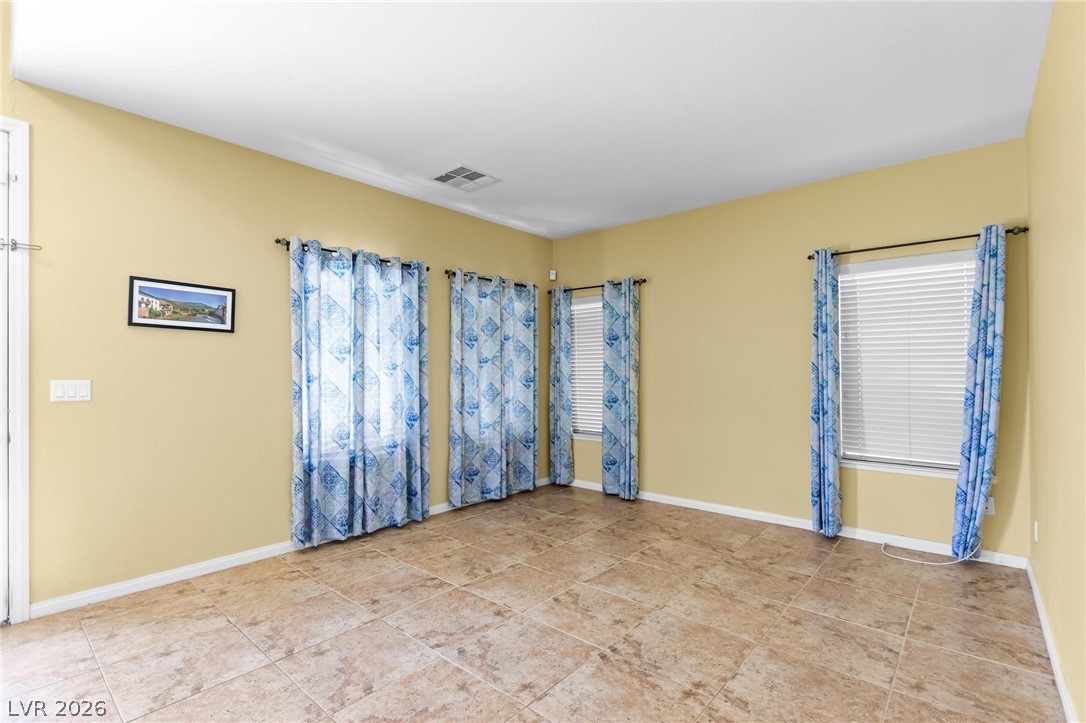 5656 Almocita Court Property Photo 9