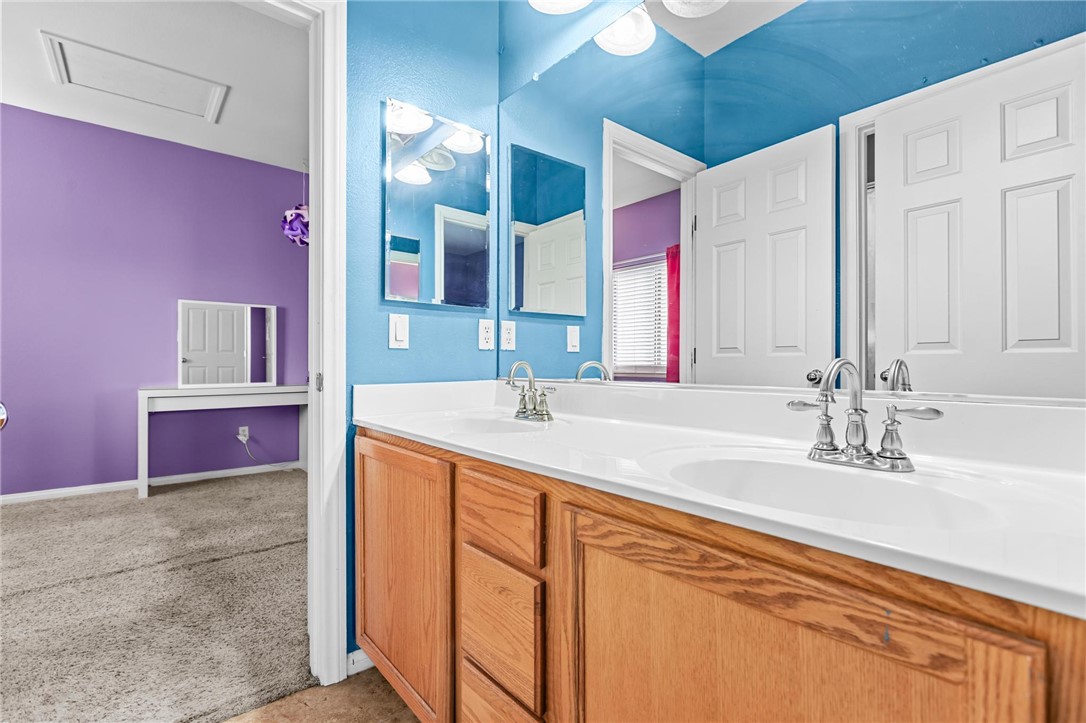 5656 Almocita Court Property Photo 19