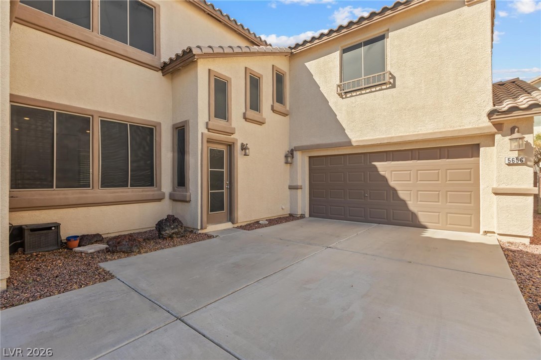 5656 Almocita Court Property Photo 39