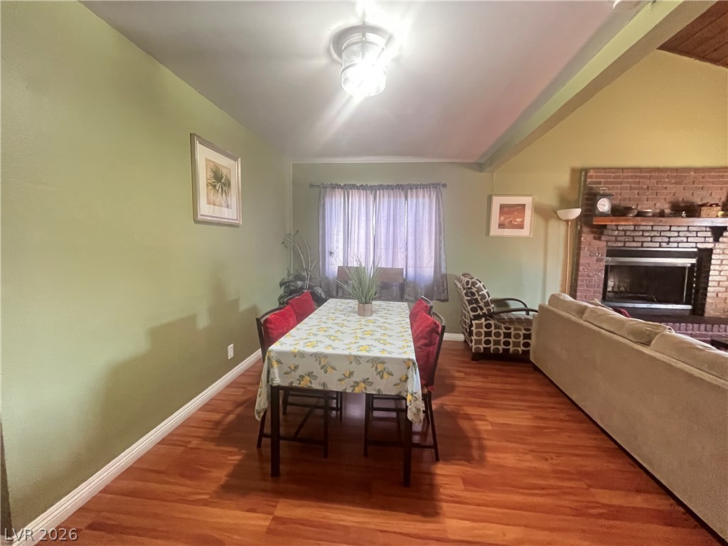 4084 Deerfield Avenue Property Photo 4