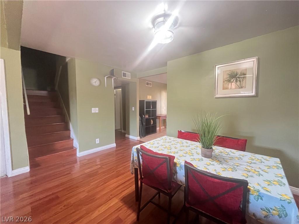 4084 Deerfield Avenue Property Photo 5