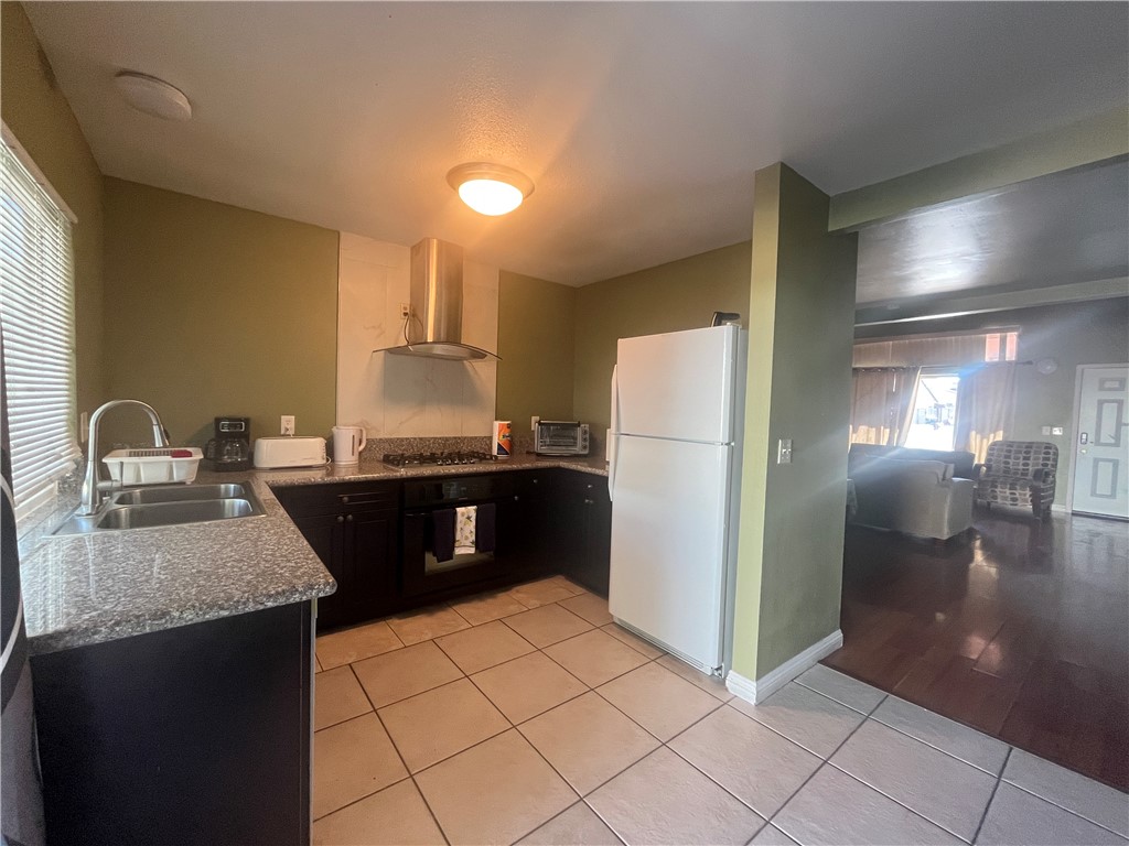 4084 Deerfield Avenue Property Photo 7