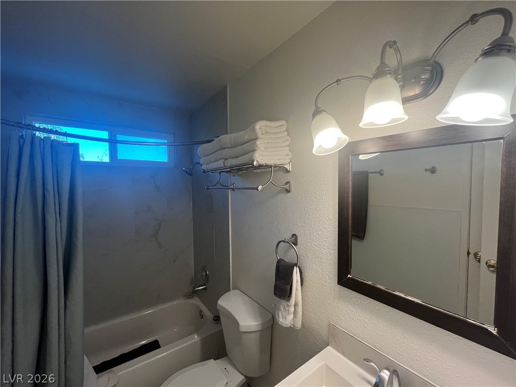 4084 Deerfield Avenue Property Photo 15