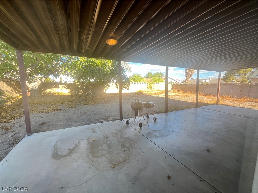 4084 Deerfield Avenue Property Photo 16