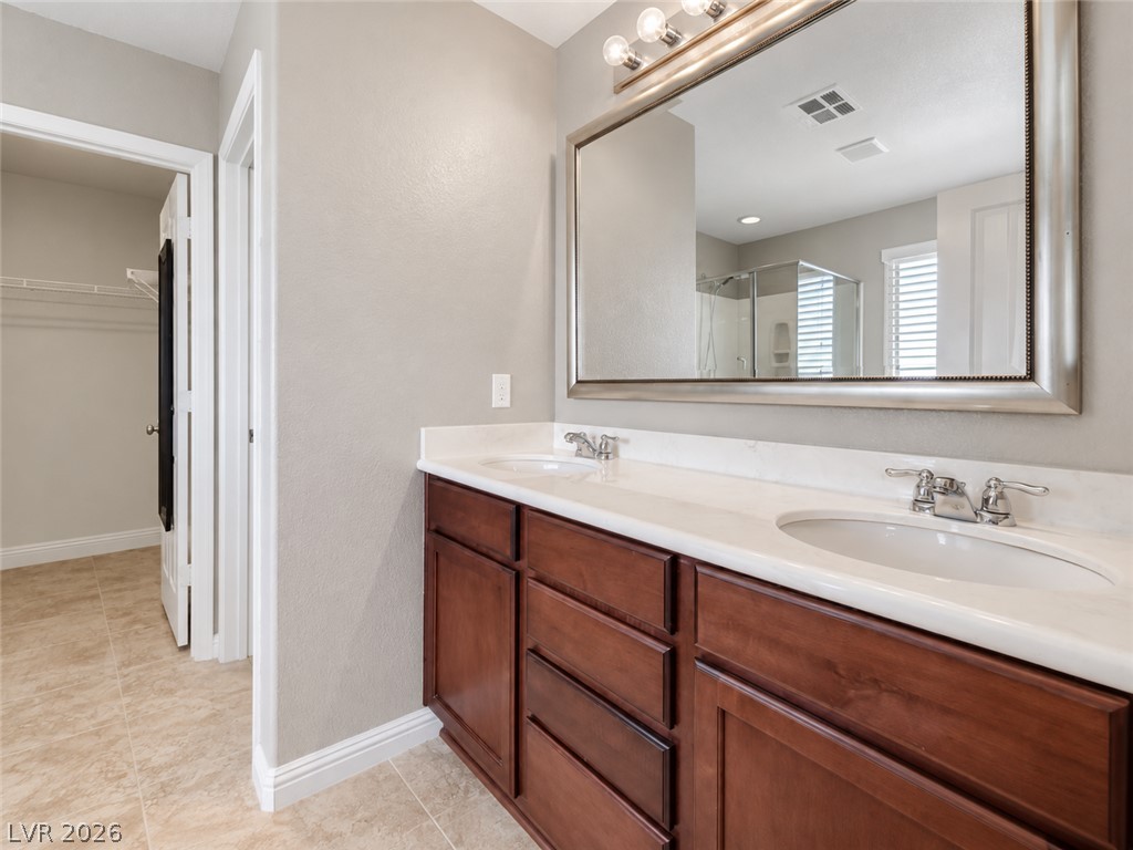 10627 Pennant Avenue Property Photo 12