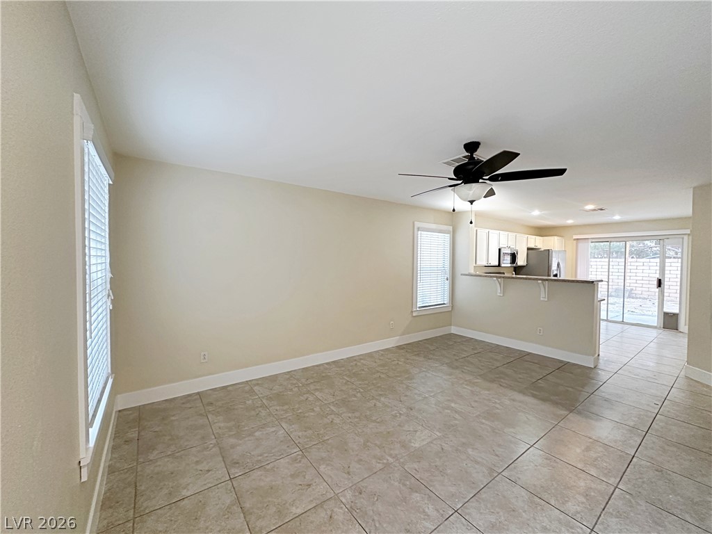 725 Hitchen Post Drive Property Photo 5