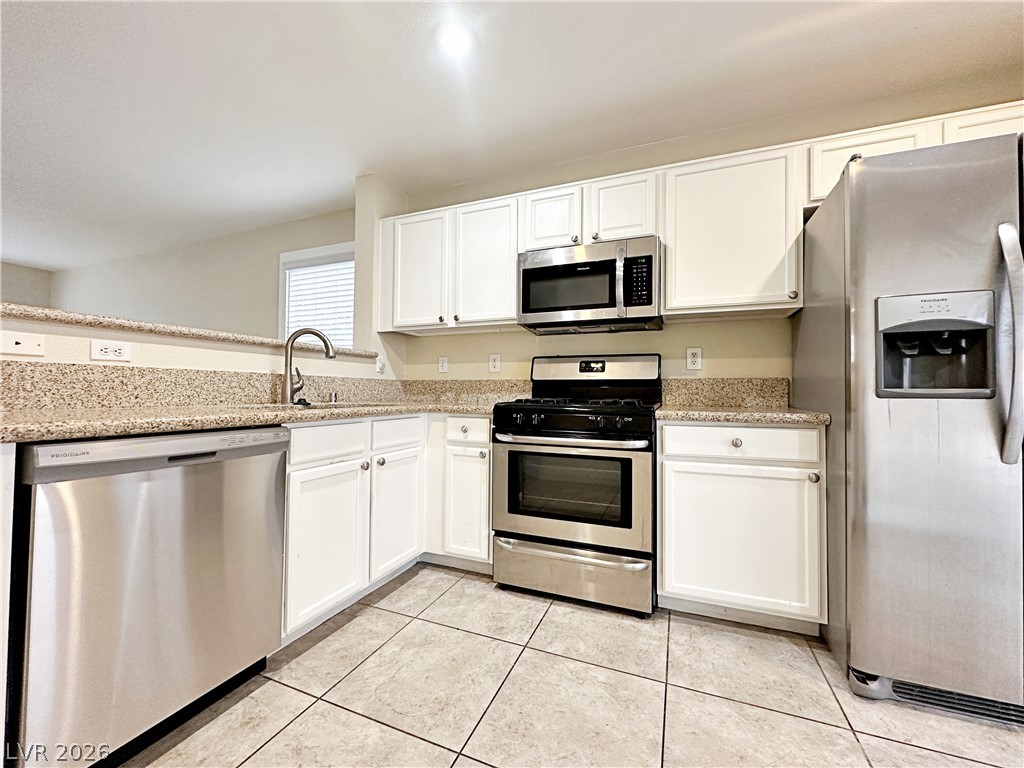 725 Hitchen Post Drive Property Photo 14