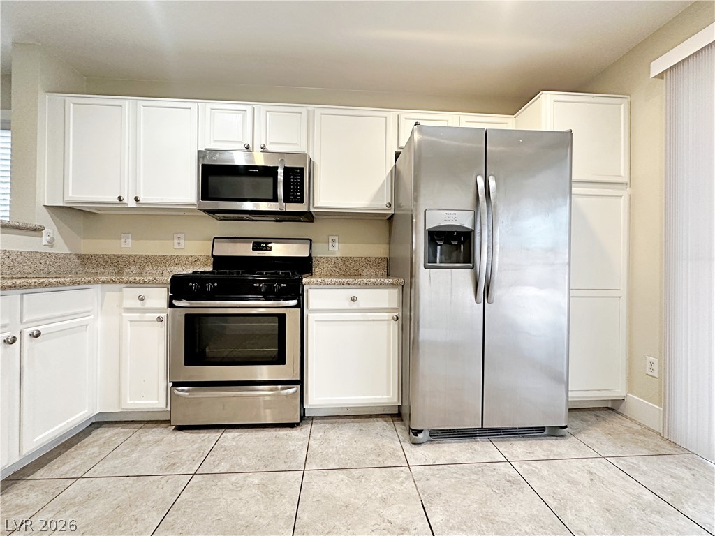 725 Hitchen Post Drive Property Photo 15