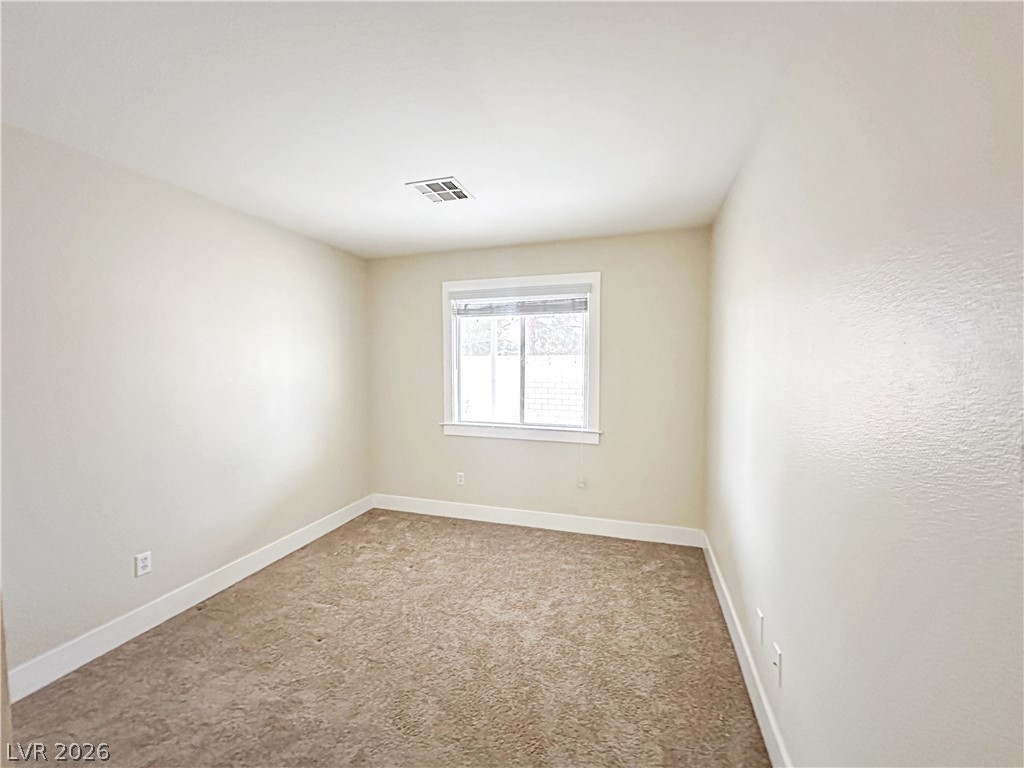 725 Hitchen Post Drive Property Photo 18