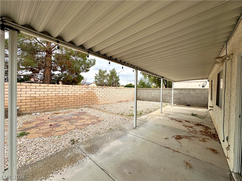725 Hitchen Post Drive Property Photo 28