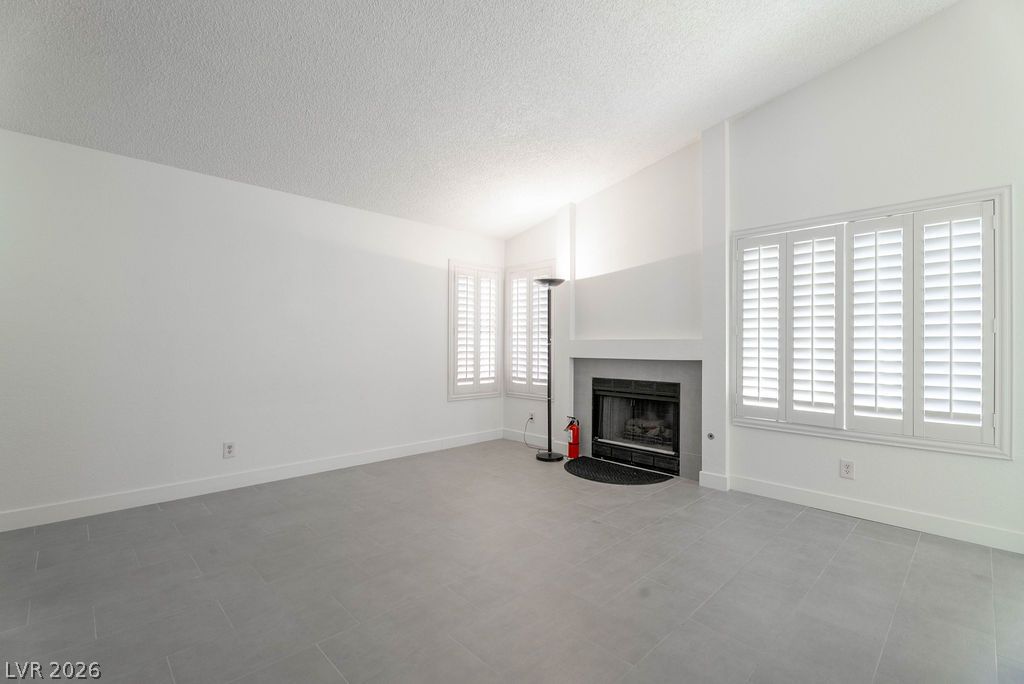 7045 Sawtooth Drive Property Photo 5