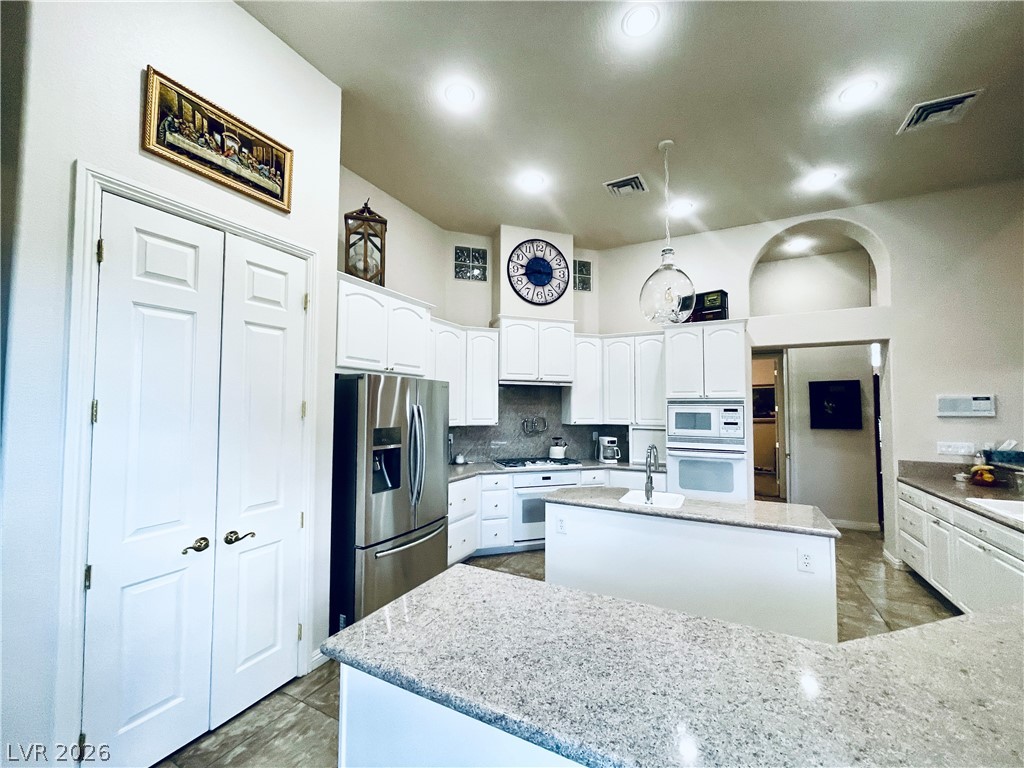 6165 Misty Brook Court Property Photo 14
