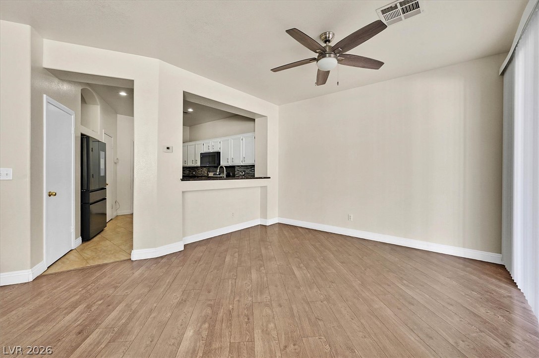 8516 Sonnet Court Property Photo 3