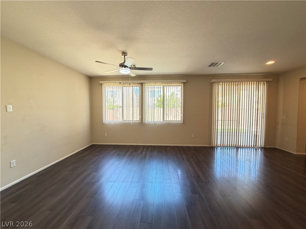 9530 Hollydale Court Property Photo 4