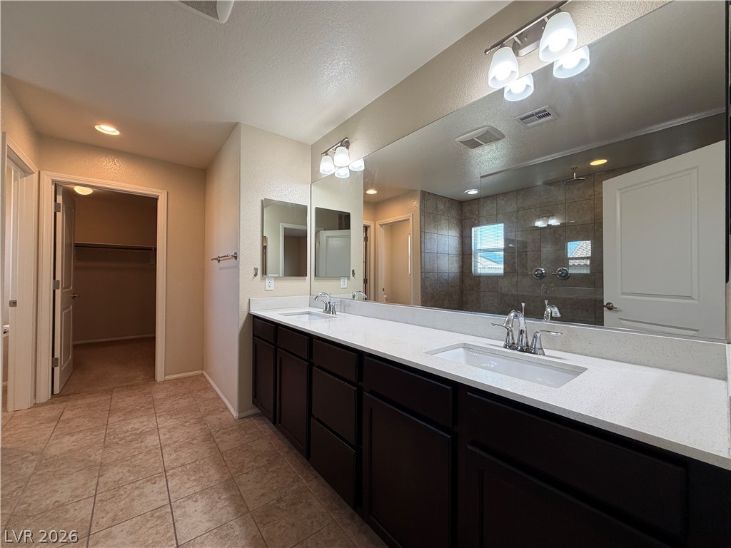9530 Hollydale Court Property Photo 15