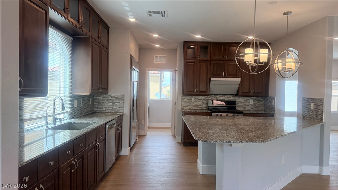 5718 Woodchester Avenue Property Photo 4