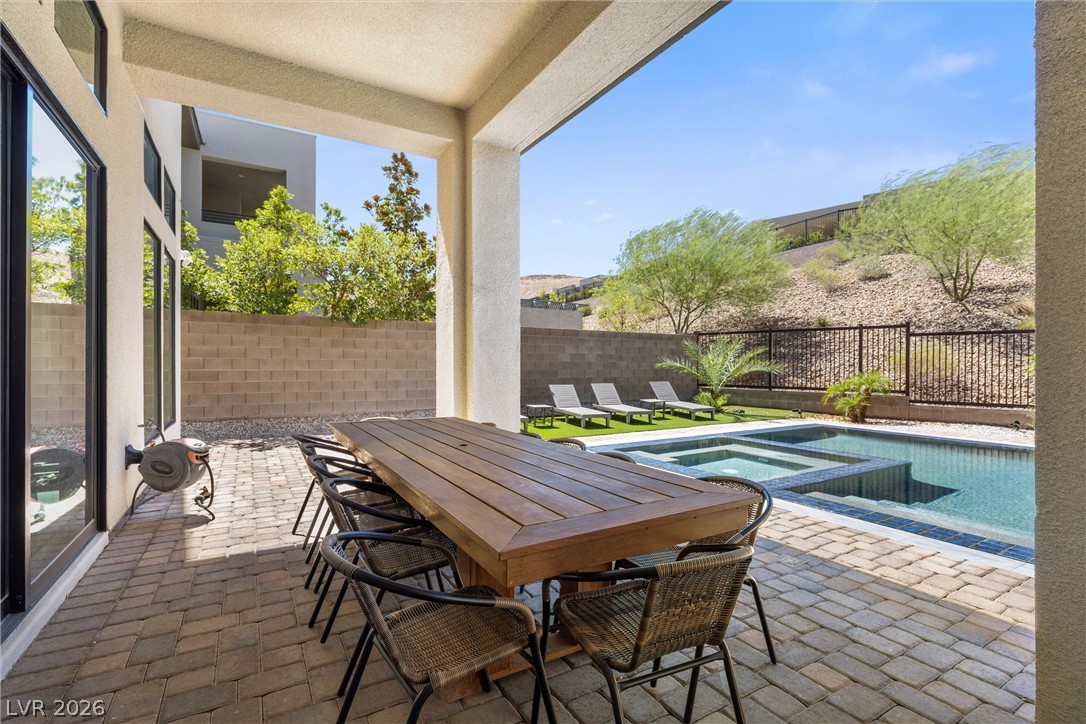 5245 Fading Sunset Drive Property Photo 18