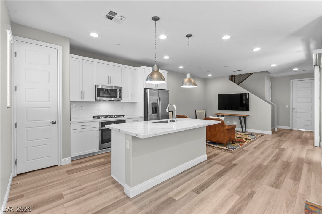 11676 Hamilton Lake Avenue Property Photo 13