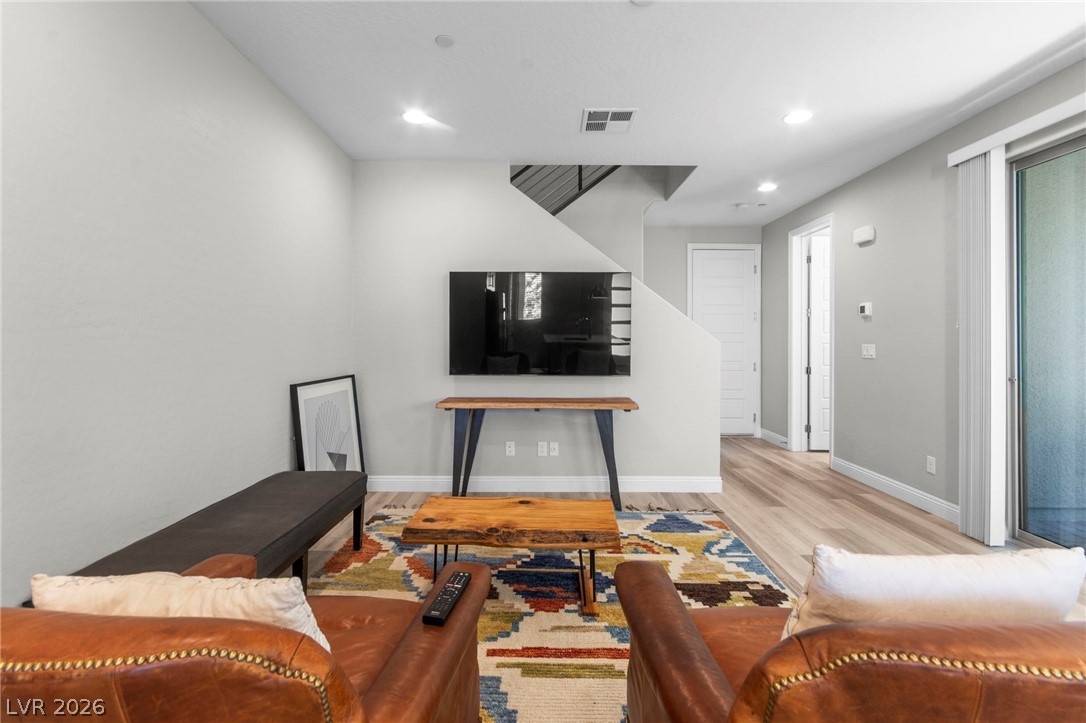 11676 Hamilton Lake Avenue Property Photo 15