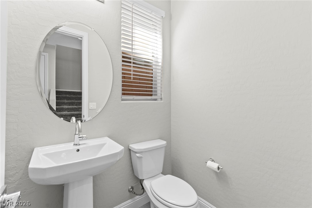 11676 Hamilton Lake Avenue Property Photo 27