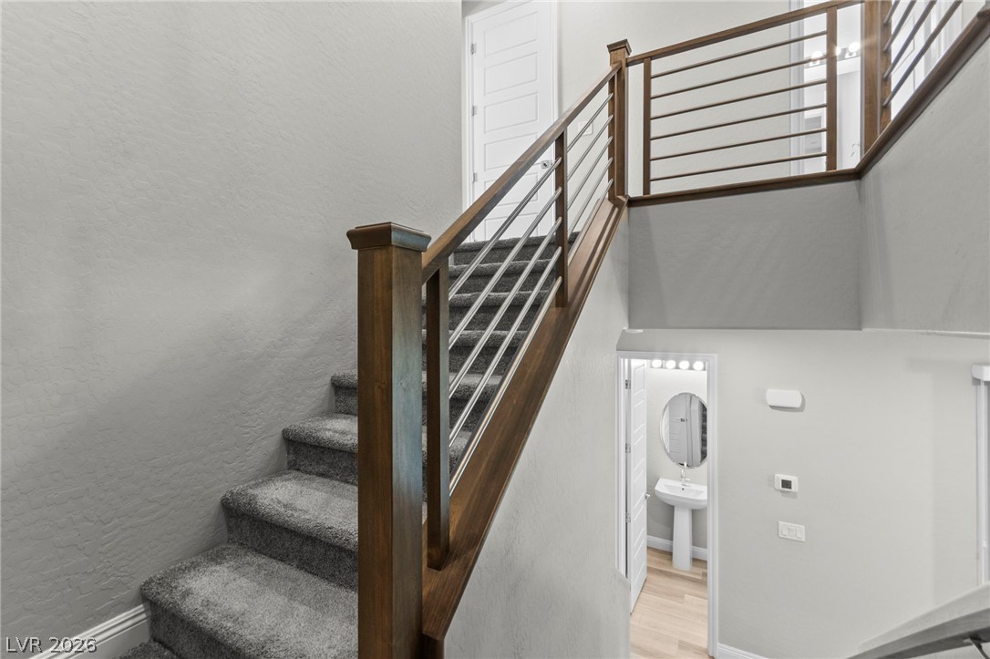 11676 Hamilton Lake Avenue Property Photo 28