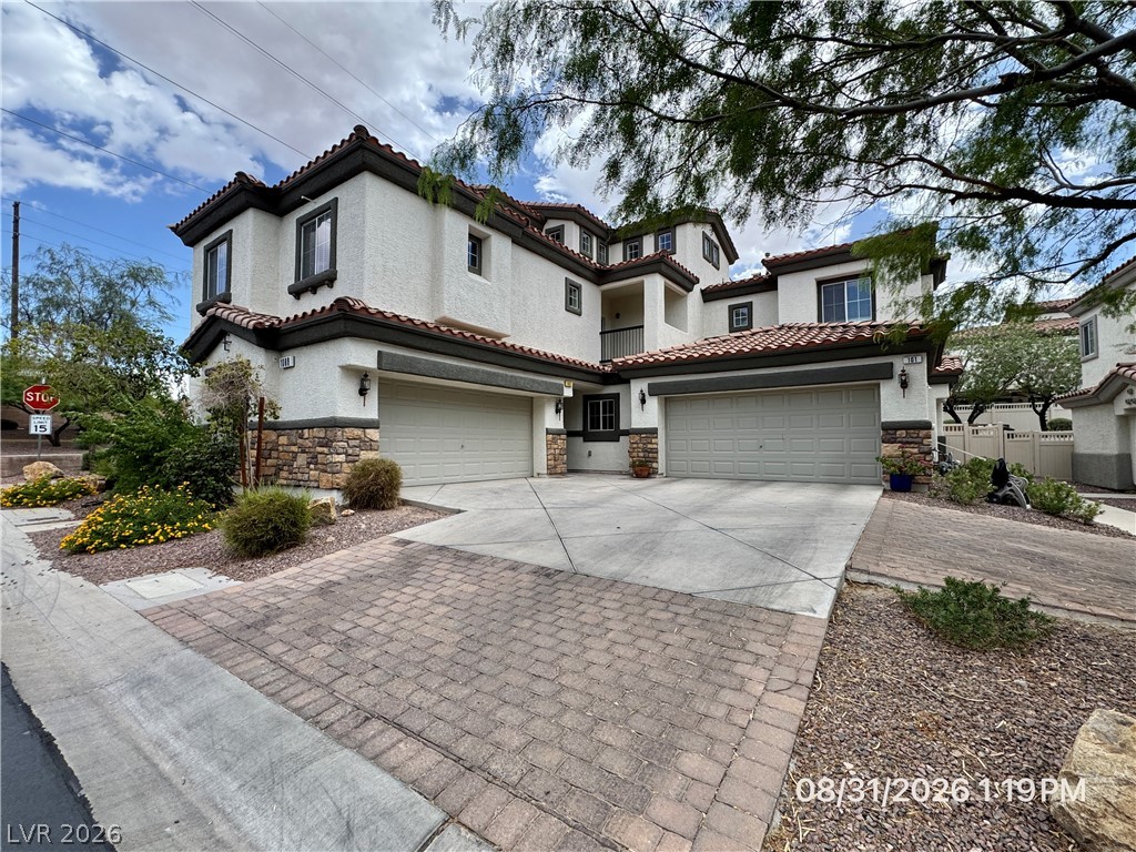 1088 Moonlit Oasis Lane 102 Property Photo 3