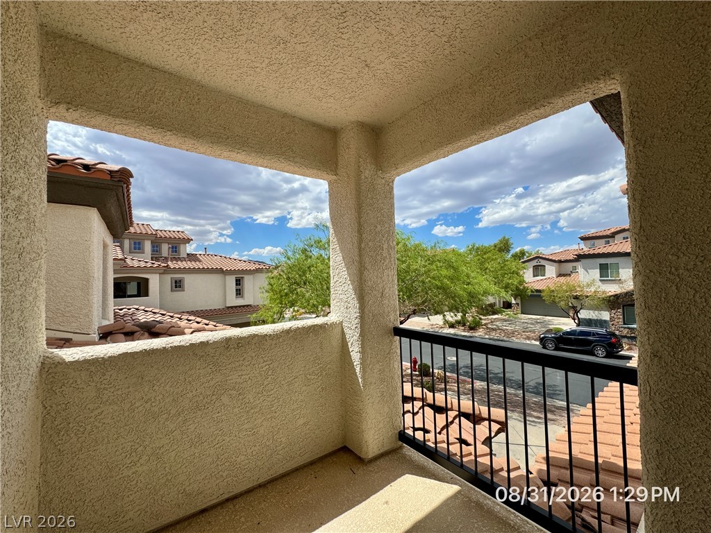1088 Moonlit Oasis Lane 102 Property Photo 12