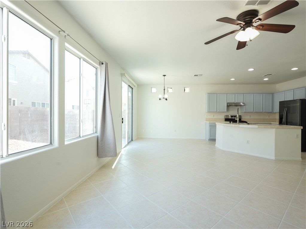 7019 Somera Way Property Photo 11