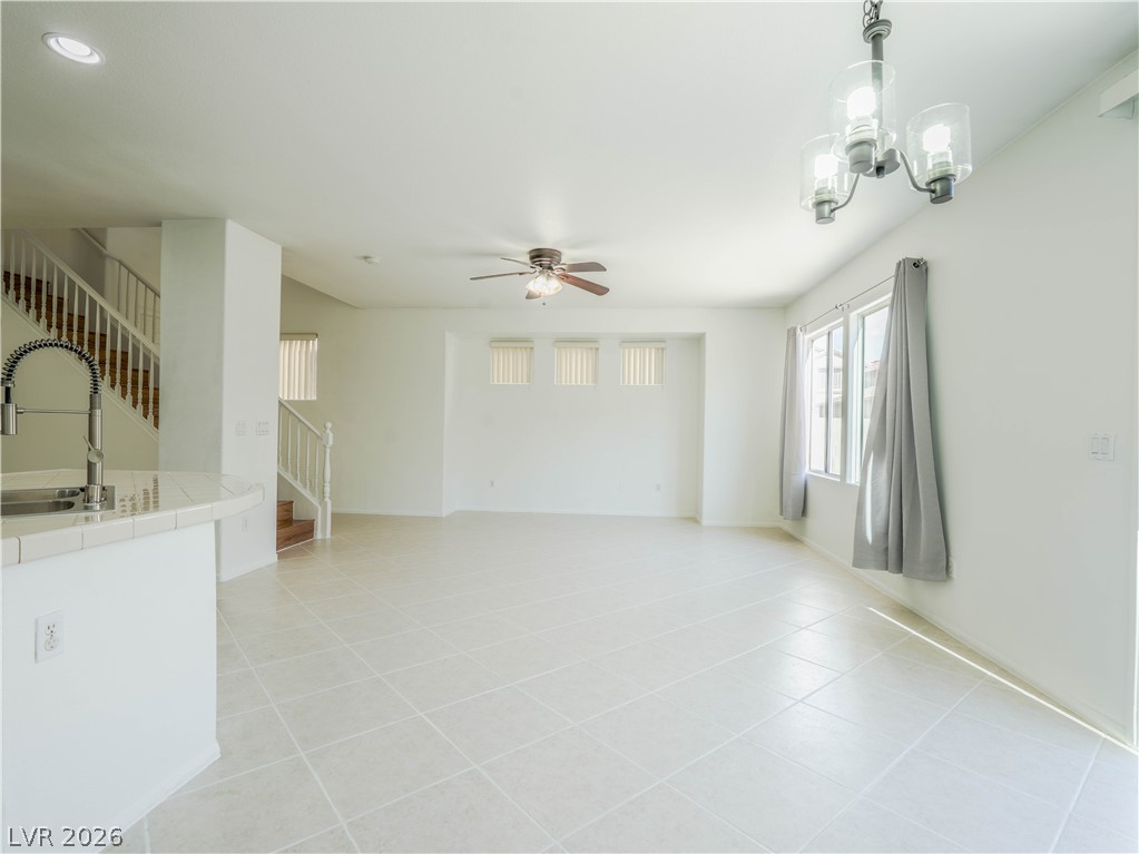 7019 Somera Way Property Photo 13