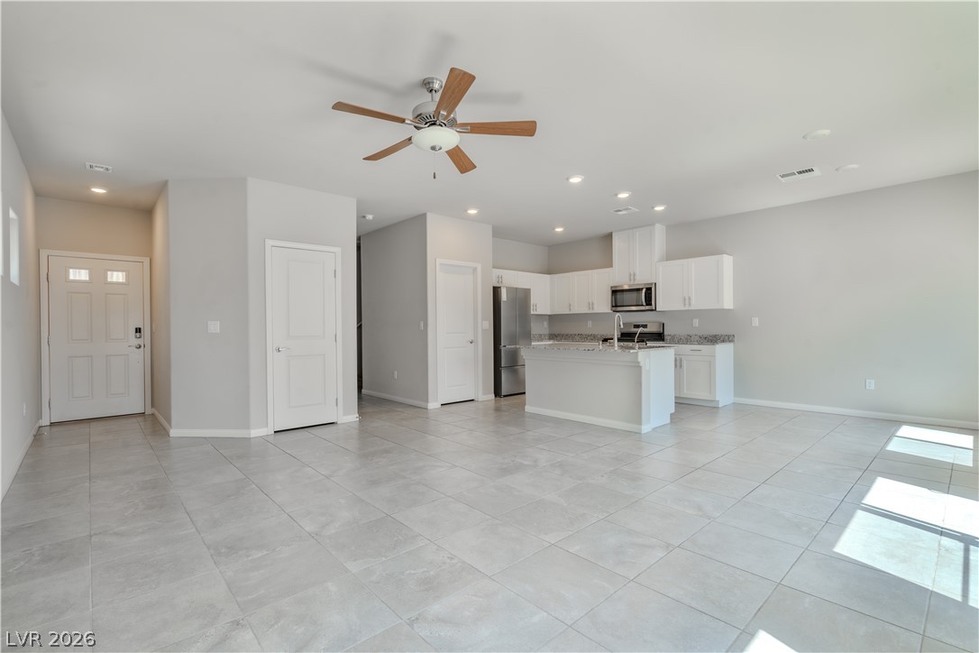 3831 Lambent Avenue Property Photo 4