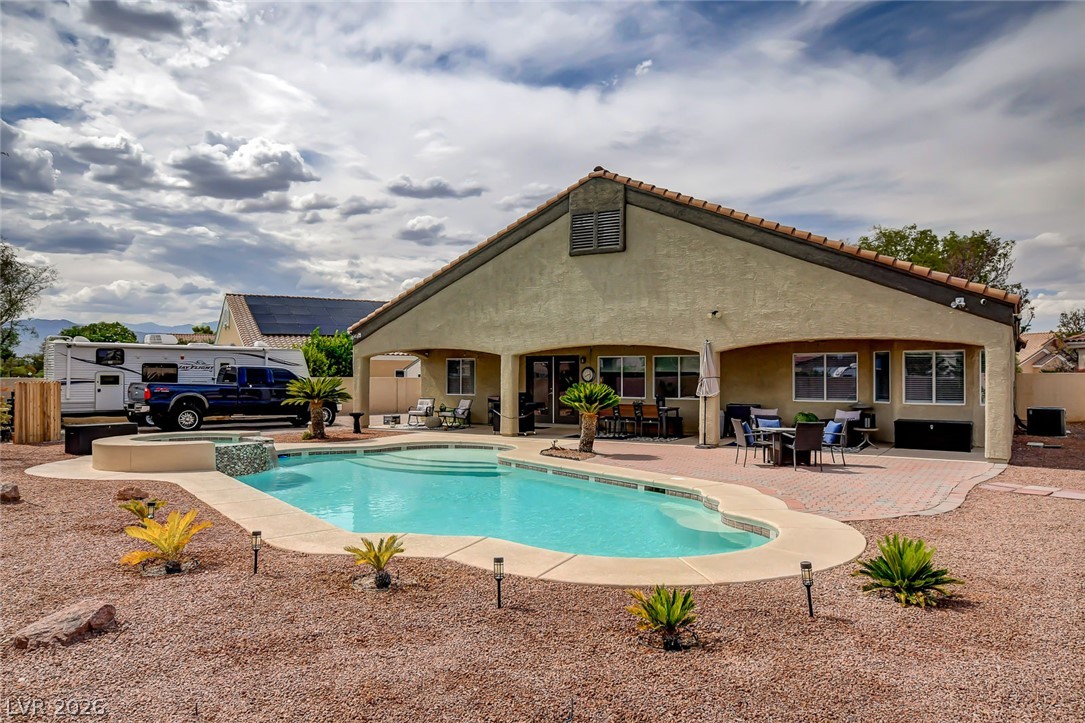 5201 Primrose Flower Avenue Property Photo 2