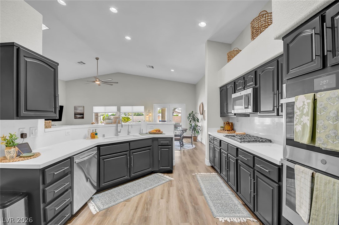 5201 Primrose Flower Avenue Property Photo 28
