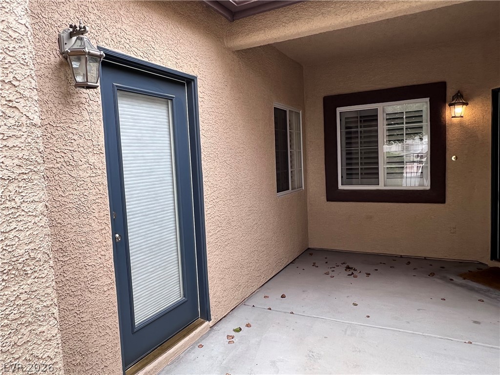 678 Kentons Run Avenue Property Photo 2