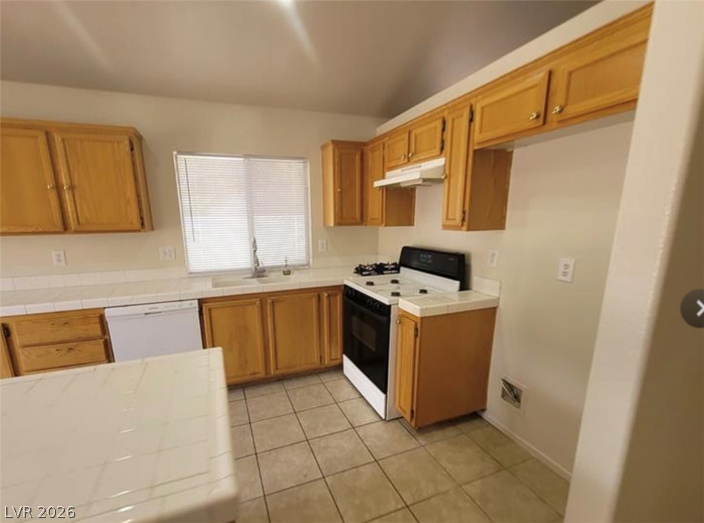 4856 Minturn Avenue Property Photo 4