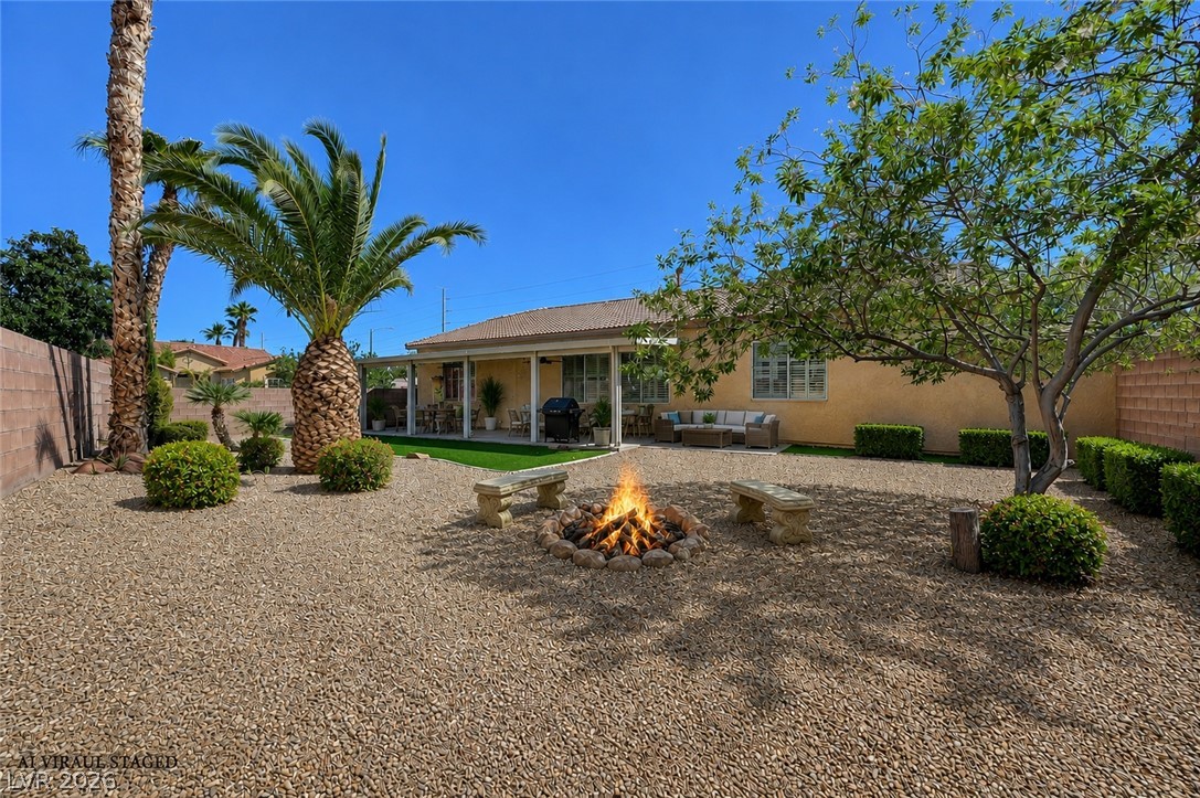 1720 Silent Sunset Avenue Property Photo 11