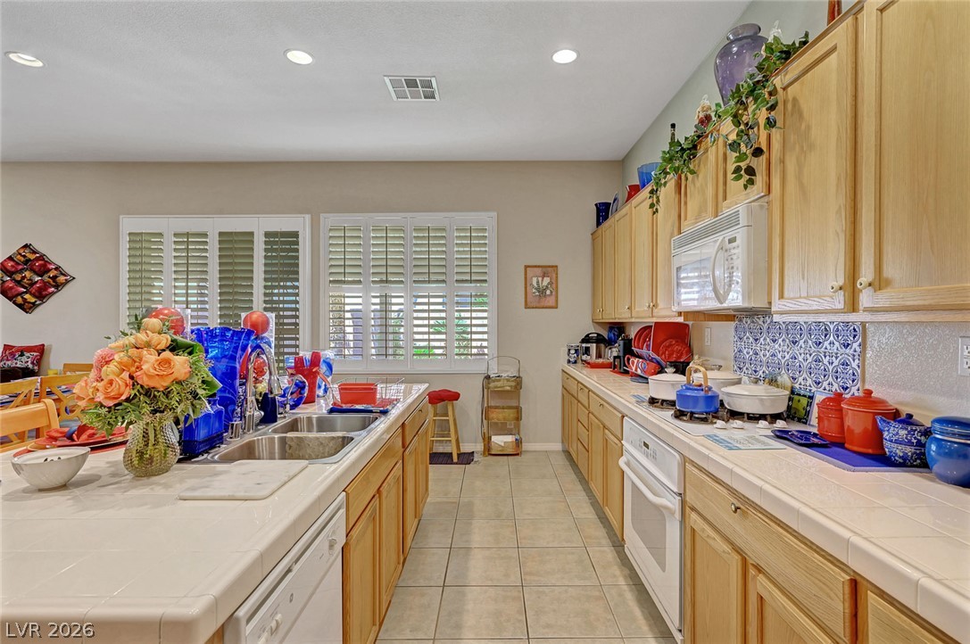 1720 Silent Sunset Avenue Property Photo 37