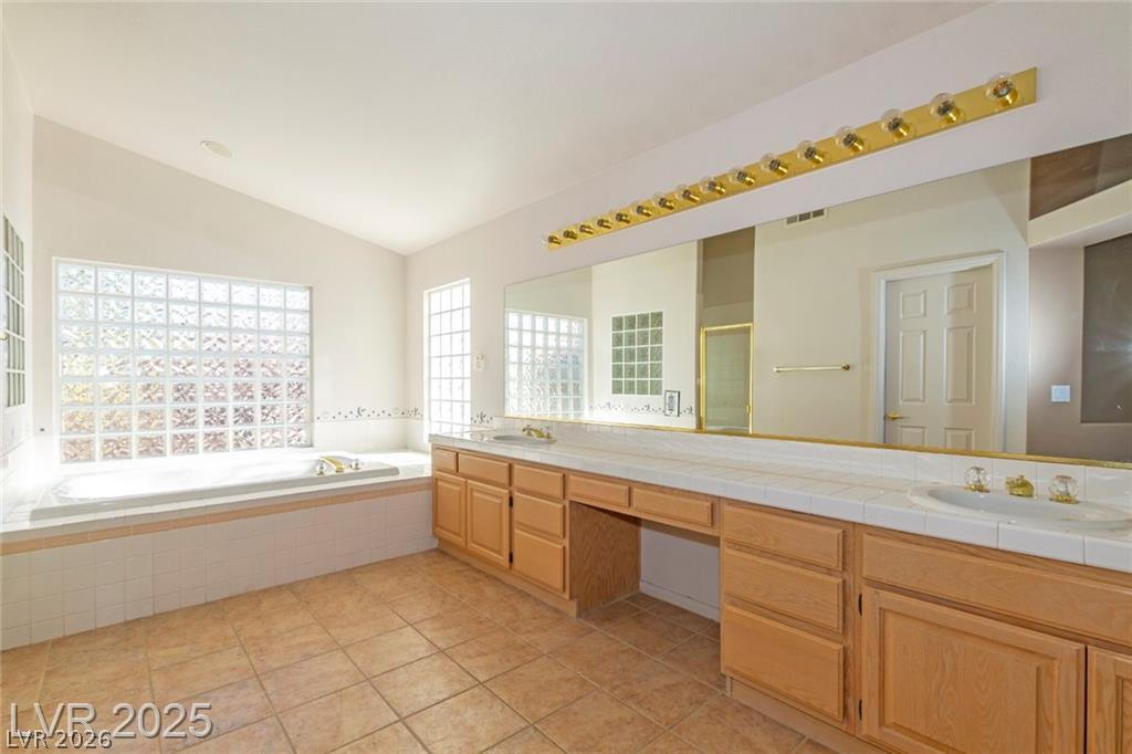 2121 Whitebirch Lane Property Photo 16