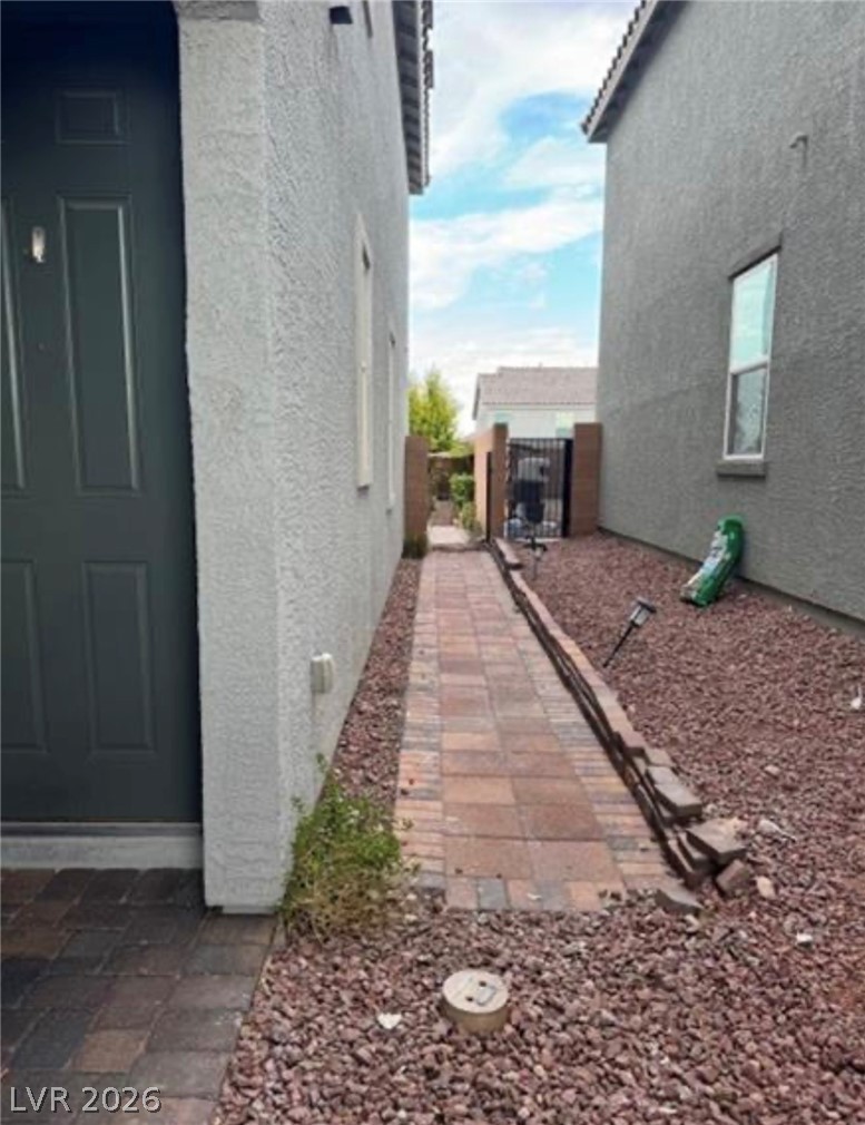 1630 Harvest Pecan Court Property Photo 2