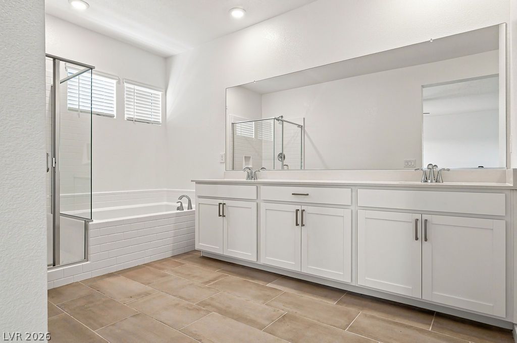 3631 Dusted Glow Avenue Property Photo 15