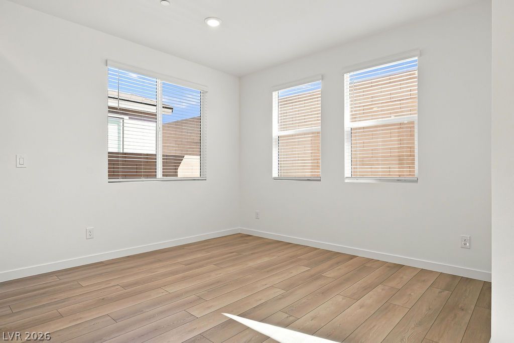 3631 Dusted Glow Avenue Property Photo 19