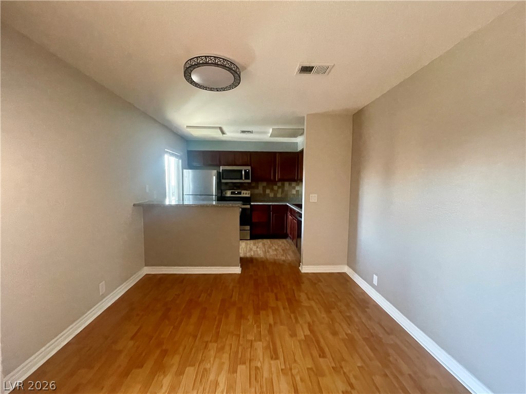 5206 River Glen Drive 250 Property Photo 12