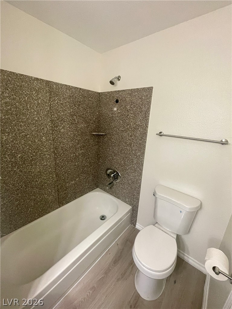 5206 River Glen Drive 250 Property Photo 28